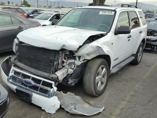 1FMCU03148KA78329 - 2008 FORD ESCAPE XLT WHITE photo 2