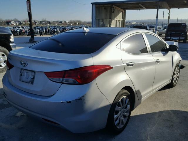 5NPDH4AE2BH032904 - 2011 HYUNDAI ELANTRA GL GRAY photo 4