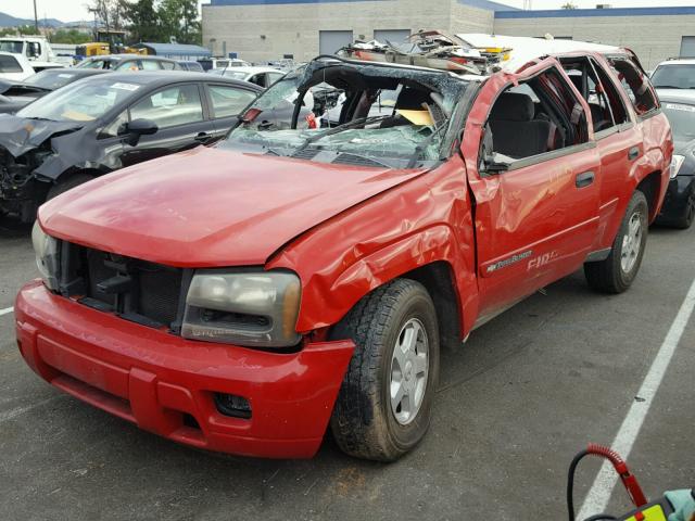 1GNDT13S022441962 - 2002 CHEVROLET TRAILBLAZE RED photo 2