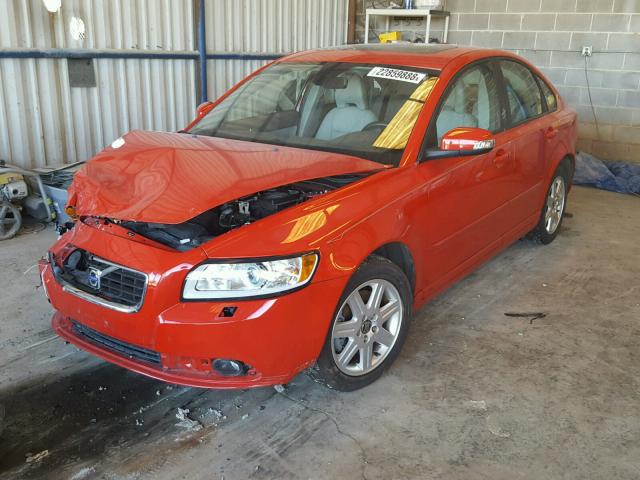 YV1382MS3A2495078 - 2010 VOLVO S40 2.4I RED photo 2