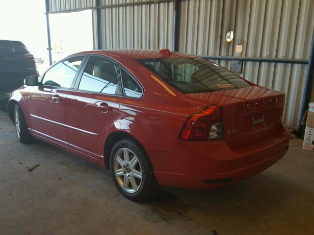 YV1382MS3A2495078 - 2010 VOLVO S40 2.4I RED photo 3