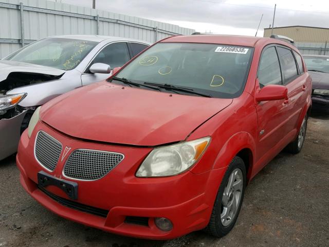 5Y2SL63845Z413918 - 2005 PONTIAC VIBE RED photo 2