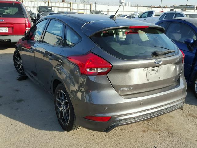 1FADP3K29FL334604 - 2015 FORD FOCUS SE GRAY photo 3