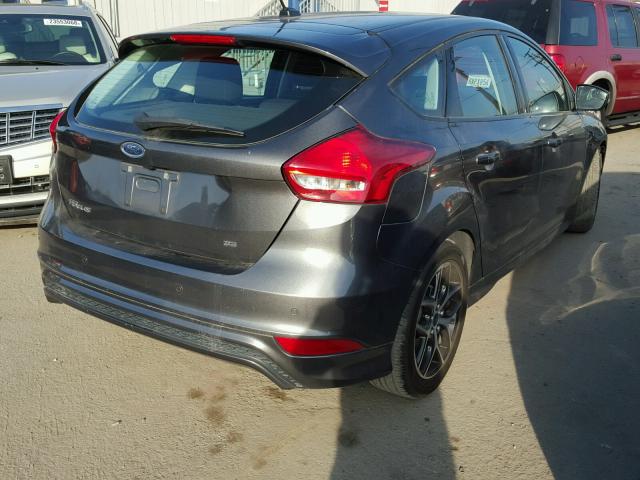 1FADP3K29FL334604 - 2015 FORD FOCUS SE GRAY photo 4