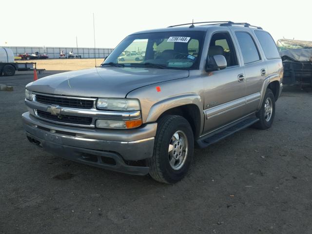 1GNEK13Z52R298986 - 2002 CHEVROLET TAHOE K150 BEIGE photo 2