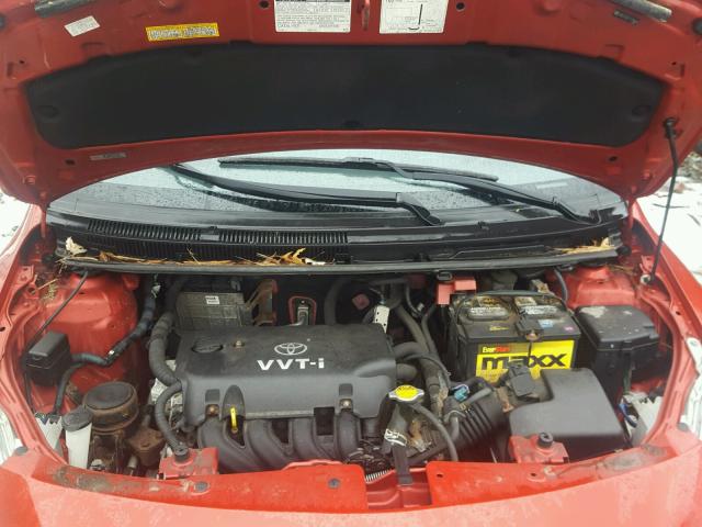 JTDBT923271139644 - 2007 TOYOTA YARIS RED photo 7