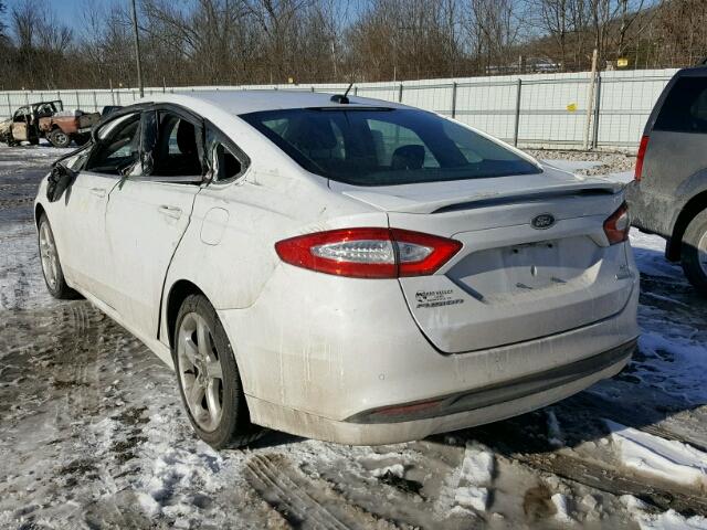 3FA6P0HD5GR300355 - 2016 FORD FUSION SE WHITE photo 3