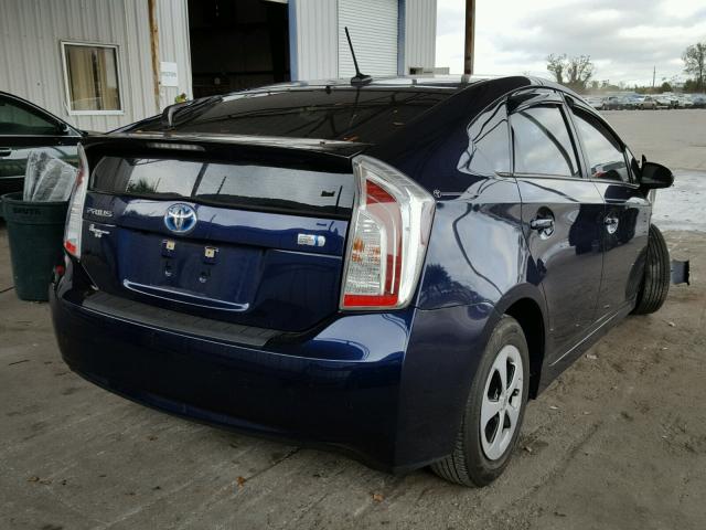 JTDKN3DU9F1938865 - 2015 TOYOTA PRIUS BLUE photo 4