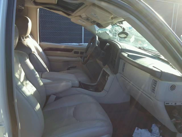 1GYEK63N66R126386 - 2006 CADILLAC ESCALADE L WHITE photo 5