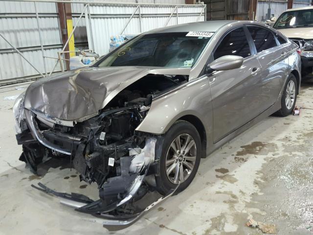 5NPEB4AC7EH901490 - 2014 HYUNDAI SONATA GLS BROWN photo 2