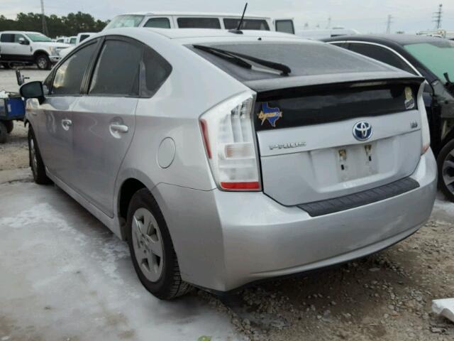 JTDKN3DUXB1371088 - 2011 TOYOTA PRIUS SILVER photo 3