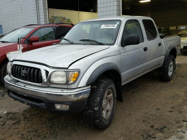 5TEHN72N52Z063135 - 2002 TOYOTA TACOMA DOU SILVER photo 2