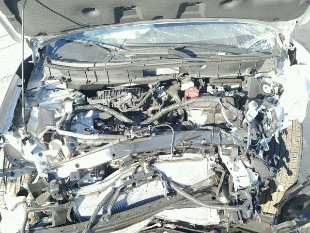 KNMAT2MT4HP612877 - 2017 NISSAN ROGUE S SILVER photo 7