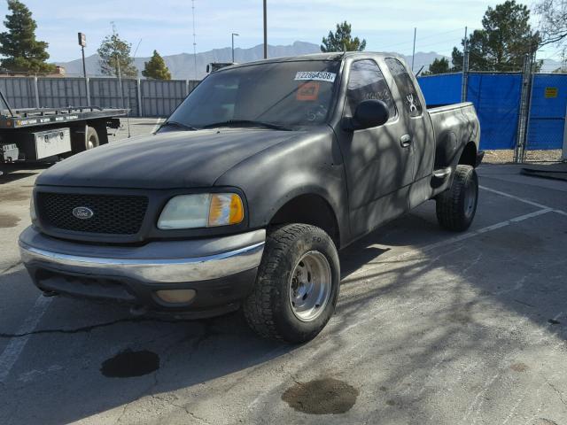 1FTRX08L23KA38839 - 2003 FORD F150 BLACK photo 2