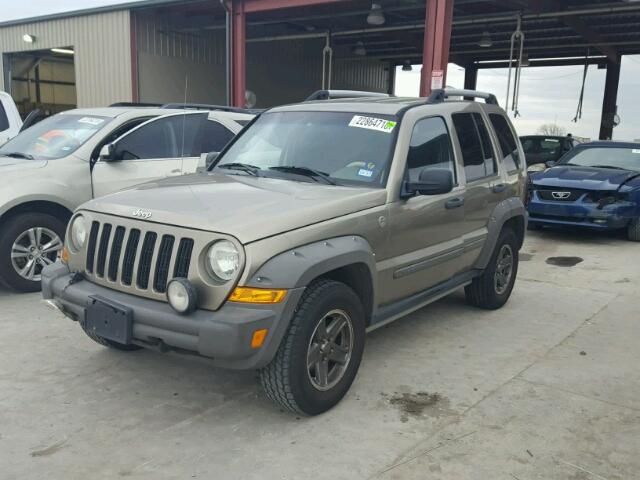 1J4GL38K25W712988 - 2005 JEEP LIBERTY RE TAN photo 2
