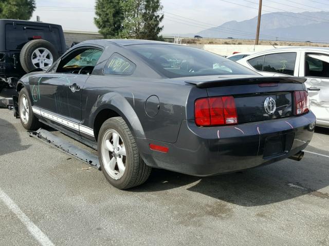 1ZVHT80N185141174 - 2008 FORD MUSTANG GRAY photo 3