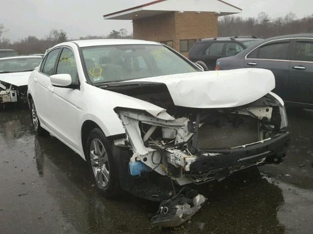 1HGCP2F63BA103976 - 2011 HONDA ACCORD SE WHITE photo 1