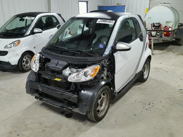 WMEEJ3BA3EK781958 - 2014 SMART FORTWO PUR TWO TONE photo 2