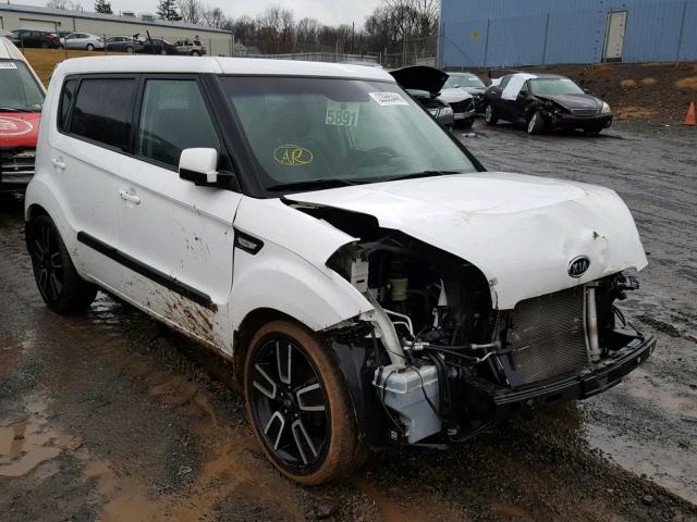 KNDJT2A24B7729653 - 2011 KIA SOUL + WHITE photo 1