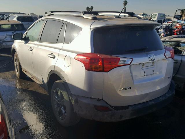 2T3WFREV8FW204681 - 2015 TOYOTA RAV4 XLE SILVER photo 3