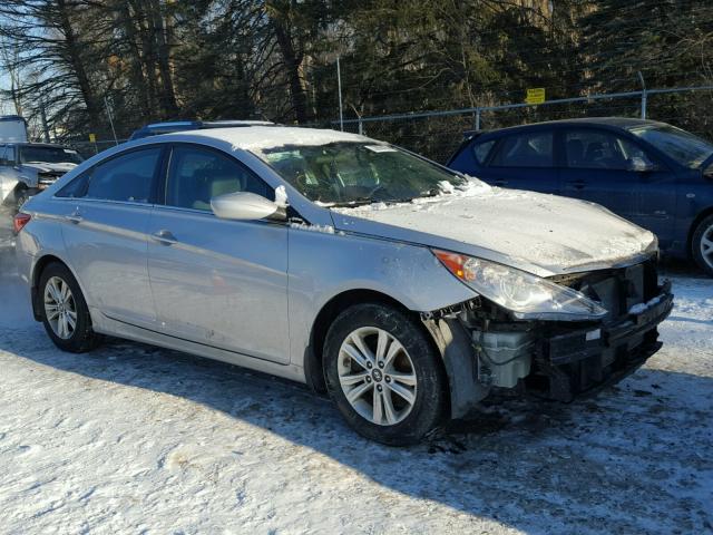 5NPEB4AC2BH210315 - 2011 HYUNDAI SONATA GLS SILVER photo 1