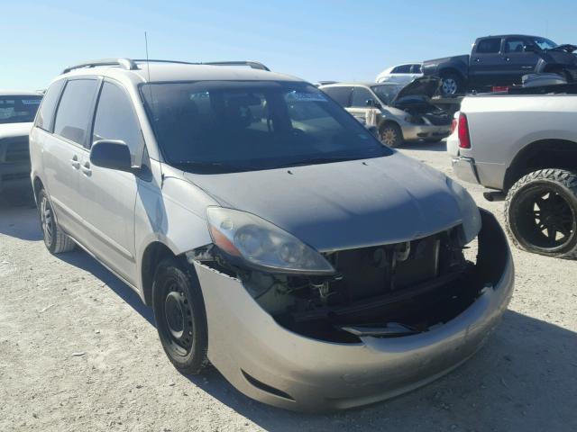 5TDZK23C57S073410 - 2007 TOYOTA SIENNA CE SILVER photo 1