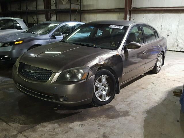 1N4AL11D45C387344 - 2005 NISSAN ALTIMA S TAN photo 2