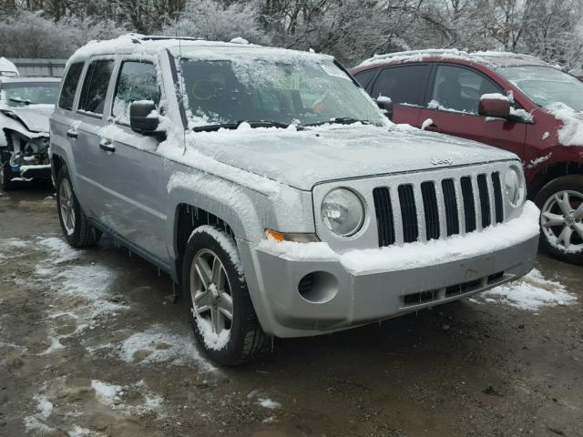 1J8FT28W48D682660 - 2008 JEEP PATRIOT SP SILVER photo 1