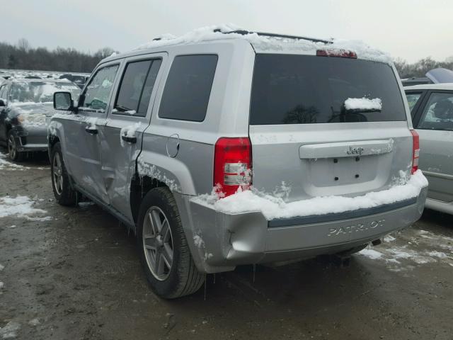 1J8FT28W48D682660 - 2008 JEEP PATRIOT SP SILVER photo 3