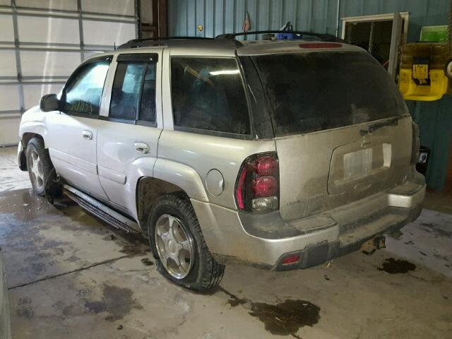 1GNDT13S552187556 - 2005 CHEVROLET TRAILBLAZE SILVER photo 3