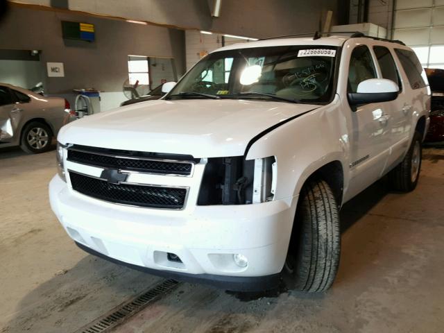 3GNFK16367G212345 - 2007 CHEVROLET SUBURBAN K WHITE photo 2