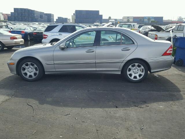 WDBRF61J55A689453 - 2005 MERCEDES-BENZ C 240 SILVER photo 9