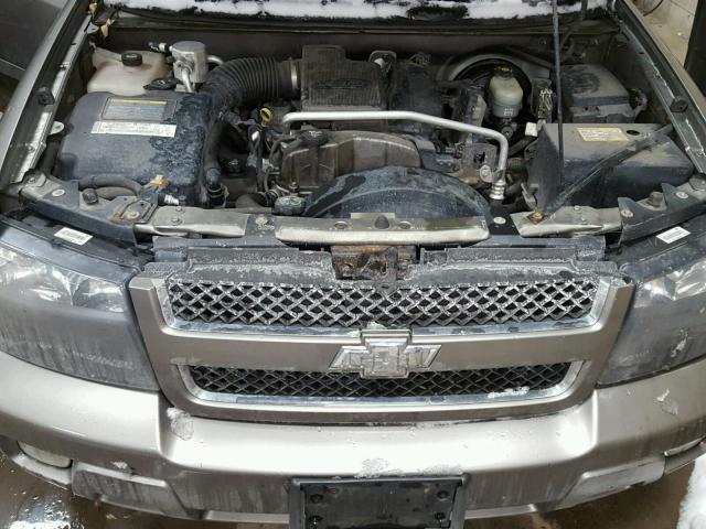 1GNDT13S262167038 - 2006 CHEVROLET TRAILBLAZE GRAY photo 7