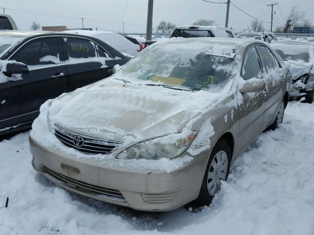 4T1BE32K56U152962 - 2006 TOYOTA CAMRY LE GOLD photo 2