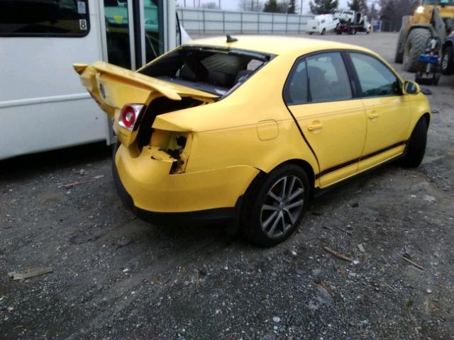 3VWWJ71K57M173095 - 2007 VOLKSWAGEN JETTA GLI YELLOW photo 4