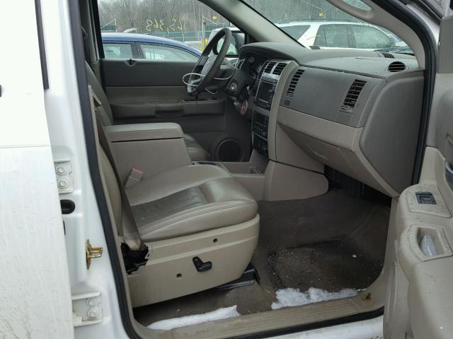 1D8HB58D85F622577 - 2005 DODGE DURANGO LI WHITE photo 5