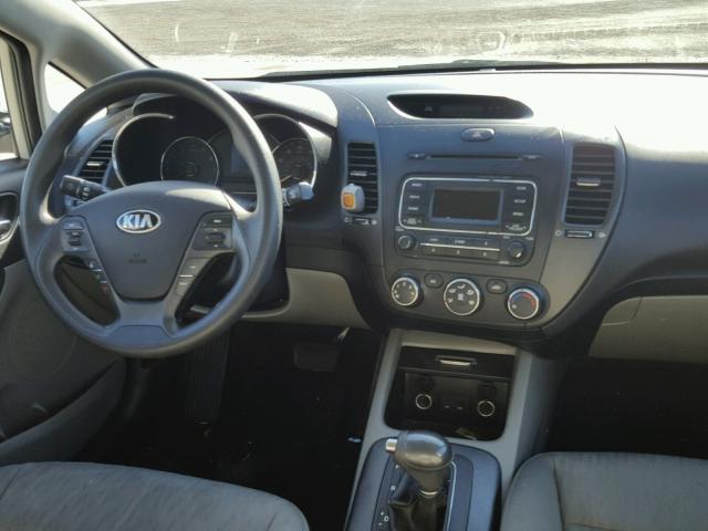 KNAFK4A65F5275810 - 2015 KIA FORTE LX TAN photo 9