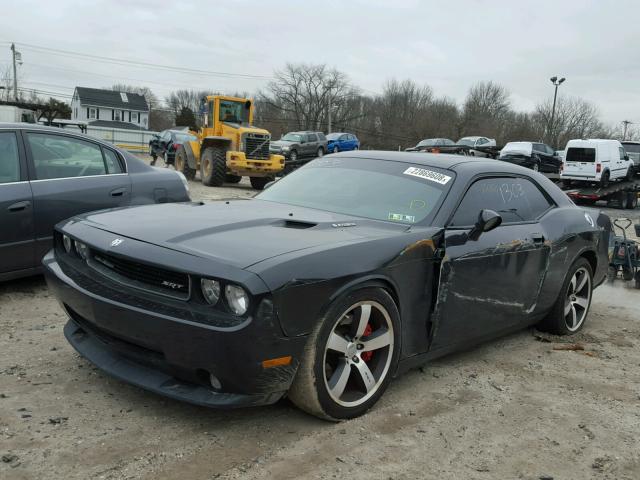 2B3CJ7DW6AH161324 - 2010 DODGE CHALLENGER BLACK photo 2