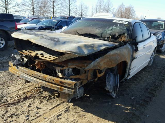 1G2WP52K62F255323 - 2002 PONTIAC GRAND PRIX WHITE photo 2