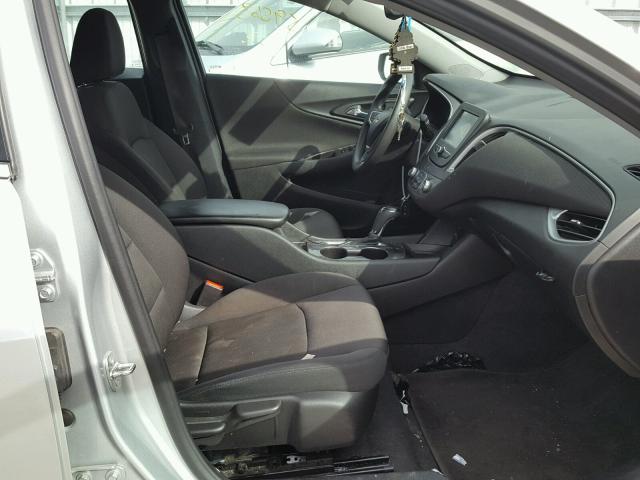 1G1ZB5ST4HF154993 - 2017 CHEVROLET MALIBU LS 银色 照片 5