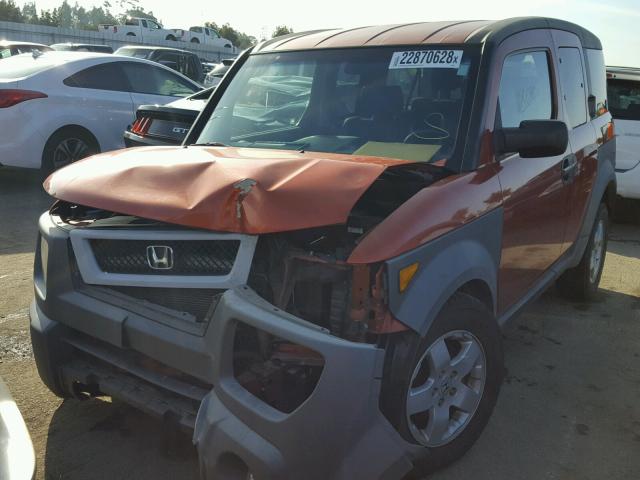 5J6YH17563L008037 - 2003 HONDA ELEMENT EX ORANGE photo 2