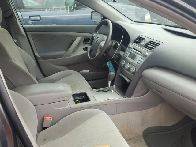 4T1BE46KX9U380041 - 2009 TOYOTA CAMRY BASE BLUE photo 5