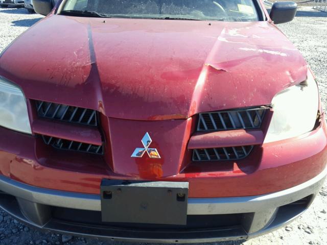 JA4LZ31FX5U044539 - 2005 MITSUBISHI OUTLANDER RED photo 9