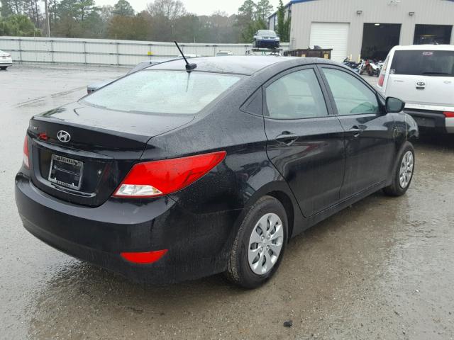 KMHCT4AE1HU333281 - 2017 HYUNDAI ACCENT SE BLACK photo 4