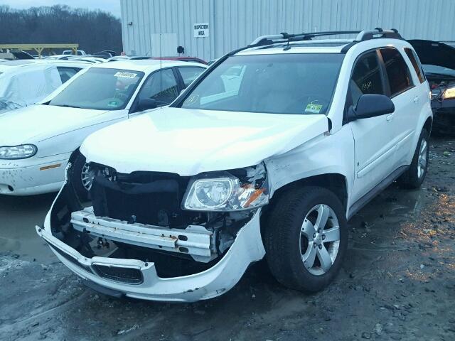 2CKDL73F266165641 - 2006 PONTIAC TORRENT WHITE photo 2