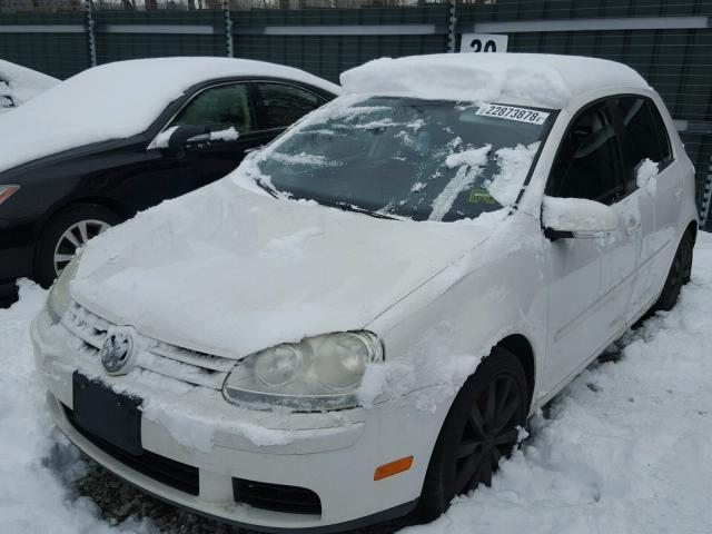 WVWDR71K47W061570 - 2007 VOLKSWAGEN RABBIT WHITE photo 2