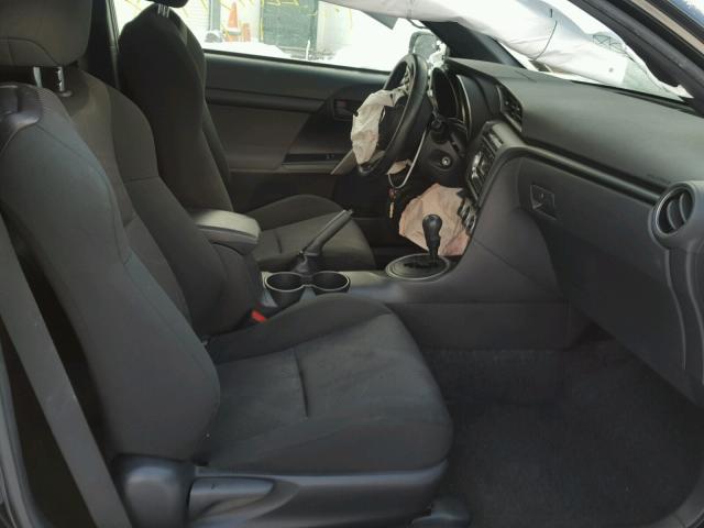 JTKJF5C71B3017473 - 2011 TOYOTA SCION TC 黑色 照片 5