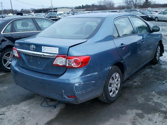 5YFBU4EE3DP082536 - 2013 TOYOTA COROLLA BA BLUE photo 4