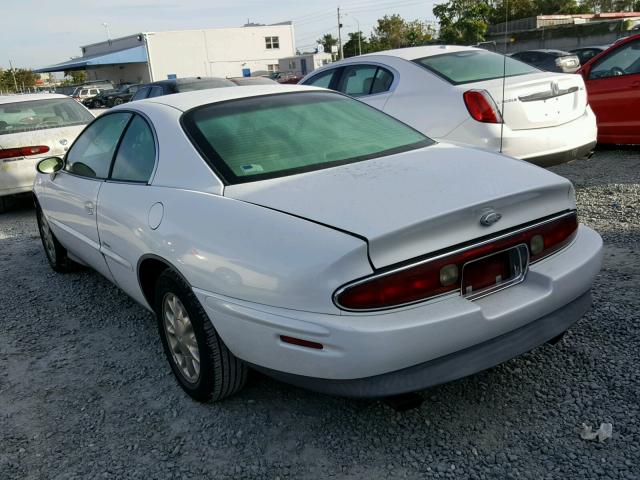 1G4GD2212V4712610 - 1997 BUICK RIVIERA WHITE photo 3