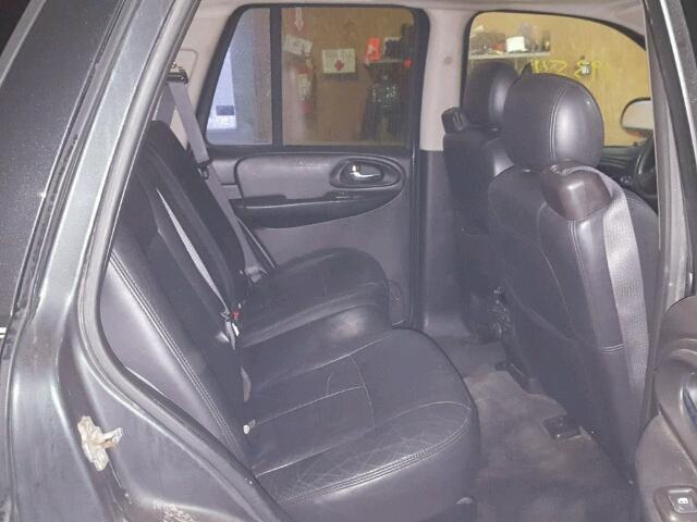 1GNDT13S852259110 - 2005 CHEVROLET TRAILBLAZE BLACK photo 6